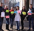 Студенти розповідали чернівчанам про імунітет та пригощали шипшиновим чаєм