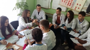 Рухаючись вперед, ми згадуємо наших вчителів 