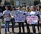 Студенти БДМУ дарували чернівчанам посмішку 